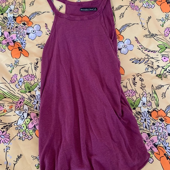 Abercrombie Tank - Picture 2 of 4